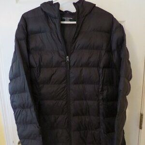Amazon Essentials Women's Black Hooded Puffer Coat with 2-way zipper
